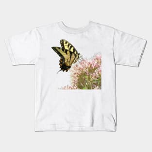 Butterfly on pink flowers with no background Kids T-Shirt